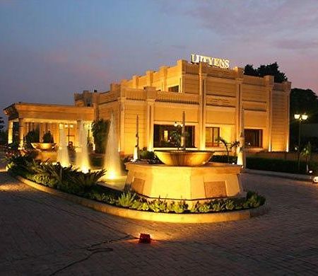 Lutyens' Resort Нью-Дели Экстерьер фото